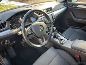 Superb 2.0TDI, nové rozvody, DSG, tažné, paměti - 7