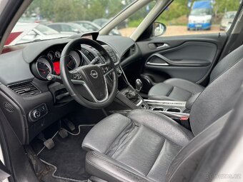 Opel Zafira Tourer 2.0 CDTi | 96 kW | 2013 | Manuál
- 7