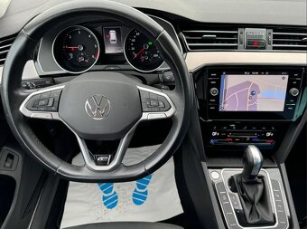 VW Passat Variant 2.0TDI R-Line Elegance - 7