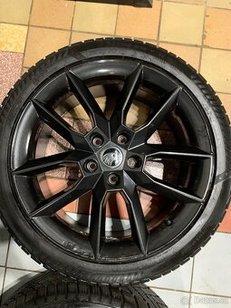Alu kola Škoda R18 5X112 ZÁNOVNÍ ZIMNÍ PNEU 225/40 R18 GEMIN - 7
