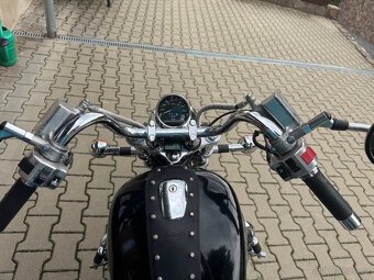 Suzuki VS 800 Intruder - 7