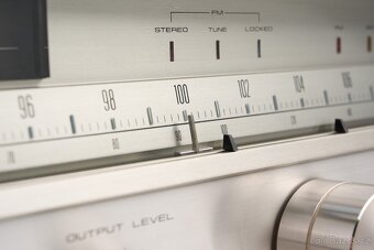Pioneer TX-9800 – high-end FM/AM tuner ze zlaté éry - 7