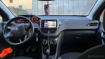 Peugeot 208 - 7