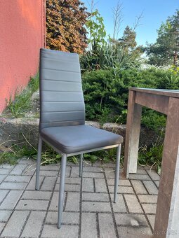 Jídelní stůl se židlemi - 7