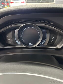Prodám Volvo V40 2.0 D2 88kW 2017 - 7