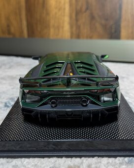 Dino Model - Lamborghini Aventador SVJ, 1:18 - 7