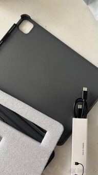 podsvicena klavesnice s pouzdrem pro iPad - 7