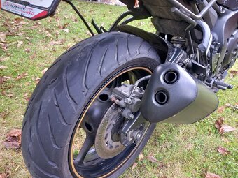 Yamaha fz8 - 7