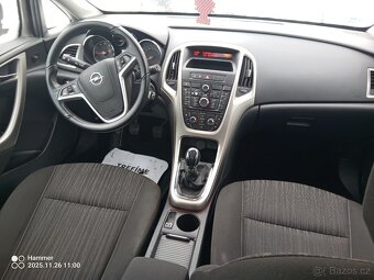 Opel Astra Kombi 1.4 benzín 124.000 km 2011 - 7