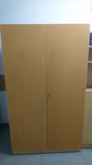 Prosklená skříň, policová skříň, šatní skříň, pracovní stůl - 7