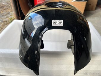 Royal Enfield-nádrž - 7