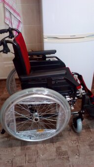 INVALIDNÍ VOZÍK-44cm-ODLEHČEN-zadní brzdy(lze zaslat - 7