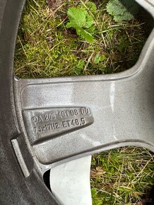 Alu kola mercedes C r17 w205 zimní sada top stav - 7