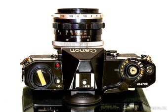 Canon EF + 1,8/50mm + 3,5/200mm + 2,8/28mm TOP STAV - 7