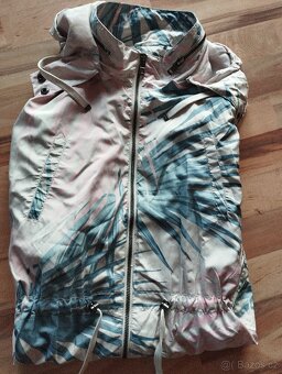 Kabát -parka vel.M - 7