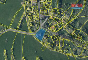 Prodej pozemku k bydlení, 1768 m², Místo - 7