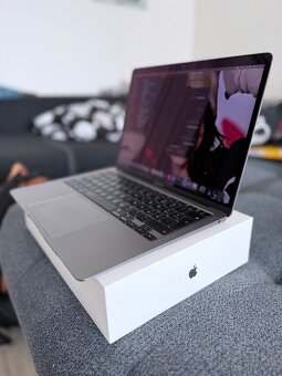 APPLE MACBOOK AIR 2020 M1. TOP STAV. ZÁRUKA. - 7