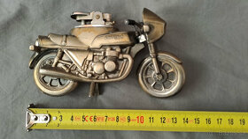 retro rukavice, opasek Yamaha XS, zapalovač Kawasaki Z 1000 - 7