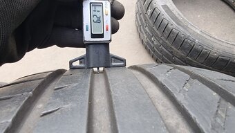 Letní pneu 235/45/17 Fulda - 7
