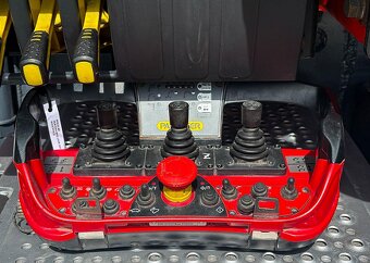 Mercedes-Benz AXOR 1833 4x4 - sklápěč s hydraulickou rukou - 7