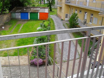 Nájem bytu 1kk - ul. Hybešova, zařízená garsoniera 27 m2, l - 7