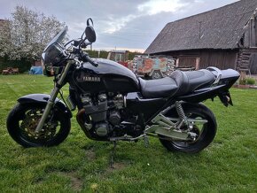 Yamaha XJR 1200 - 7