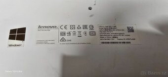 Menší notebook Lenovo - 7