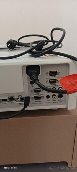 Projektor Sony model VPL-SW536 - 7