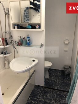 1+1 Kvítková, balkón - pěkná lokalita blízko centra - 7