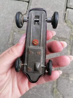 Staré autíčko Tatra - 7