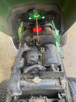 Traktor John Deere 4110 - 7