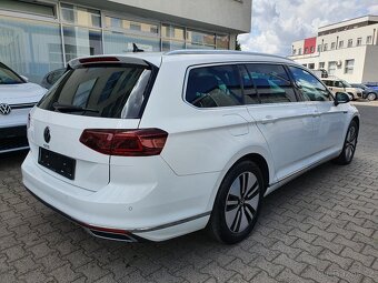 VW Passat B8 GTE Variant 1.4TSI 160kW DSG - záruka Autodraft - 7