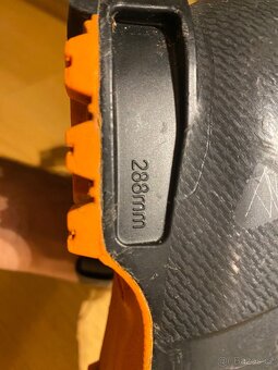 Atomic Backland Carbon skialp boty 26,5 - 7