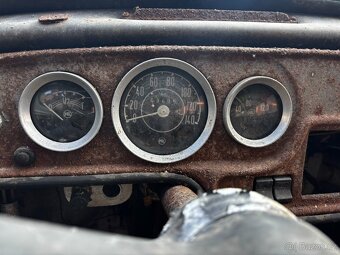 Škoda Octavia 1961 a 1969, na renovaci. Možná doprava. - 7