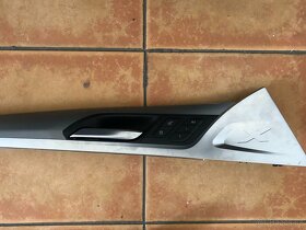 BMW X4 G02 M Paket – Tapecirung predni dvere leva strana - 7