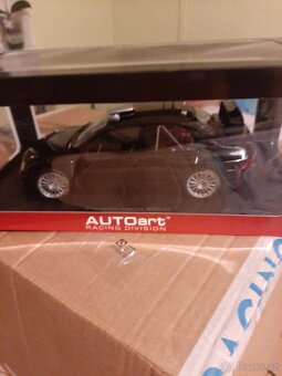 1:18 Autoart civilne modely - 7