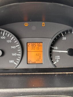 Mercedes-Benz Sprinter 310 CDI – 70 kW – Rok 2013 – Zadní ná - 7