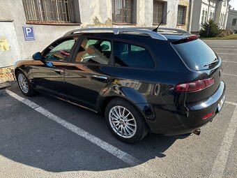 Alfa Romeo 159 1.9 85 kW - 7