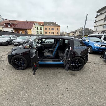 BMW i3,  I3s elektro Ojeté, 8/2020, 202 085 km 340 000 Kč  K - 7
