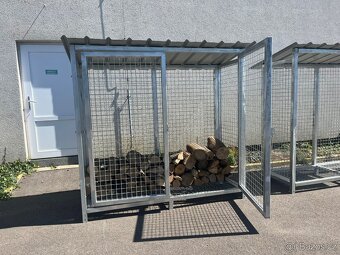 Kovový dřevník/lec na popelice - 7