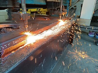 CNC řezací stroj - 7
