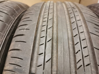 225/60R18 letní pneumatiky Dunlop Grandtrek PT30 - 7
