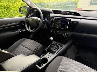 TOYOTA HILUX 2.4 D4D WEBASTO 1.Majitel DPH - 7