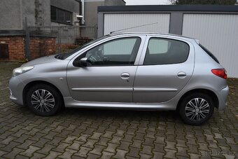 Peugeot 206+ 1.4i 54kw rok 2012 - 7