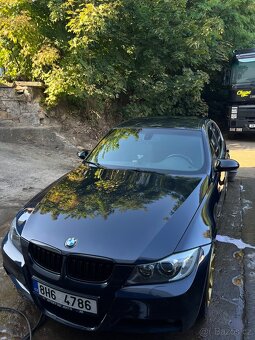 BMW E90 325d - 7