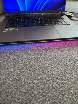 Asus ROG Strix G16 G614J - 7