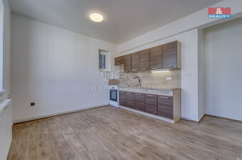 Pronájem kanceláře, 155 m², Plzeň, ul. Šafaříkovy sady - 7
