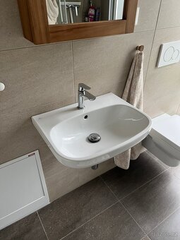 Umyvadlo Ideal Standard 55x44 cm + sifon - zánovní - 3 kusy - 7