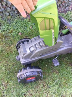 Dětský šlapací traktor Fend zn Rolly Toys. - 7