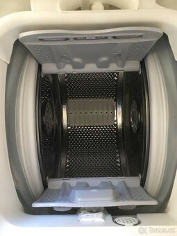 6kg A+ 40cm vrchem plněná AEG pračka VELKÝ DISPLAY - 7